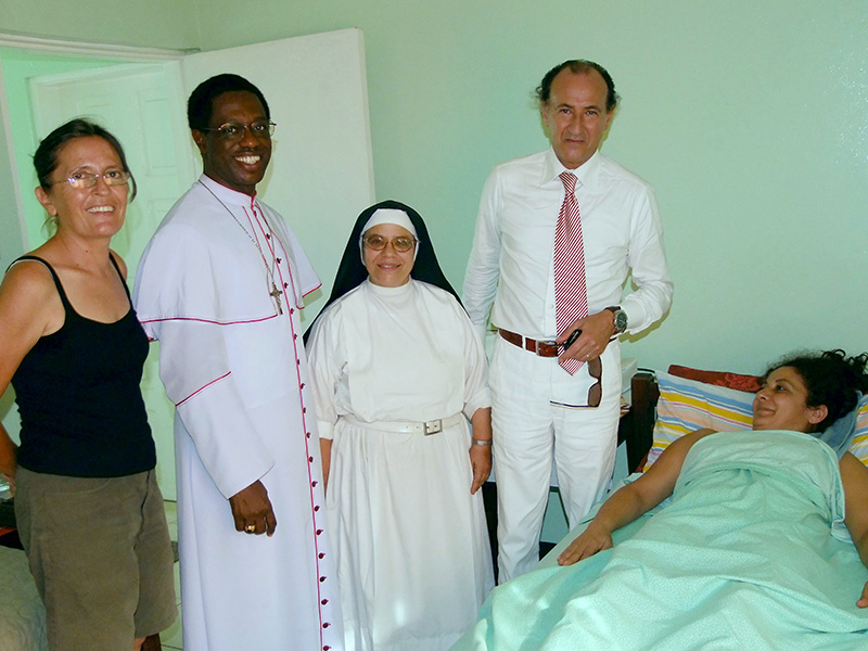 🌍 Le cose che non sai su Maurizio Sarlo Ideatore e Fondatore del Programma Mondo Migliore – Angela Coletta, l’Infermiera volontaria in Africa. Storia di un’assistenza al limite!&nbsp;🌍