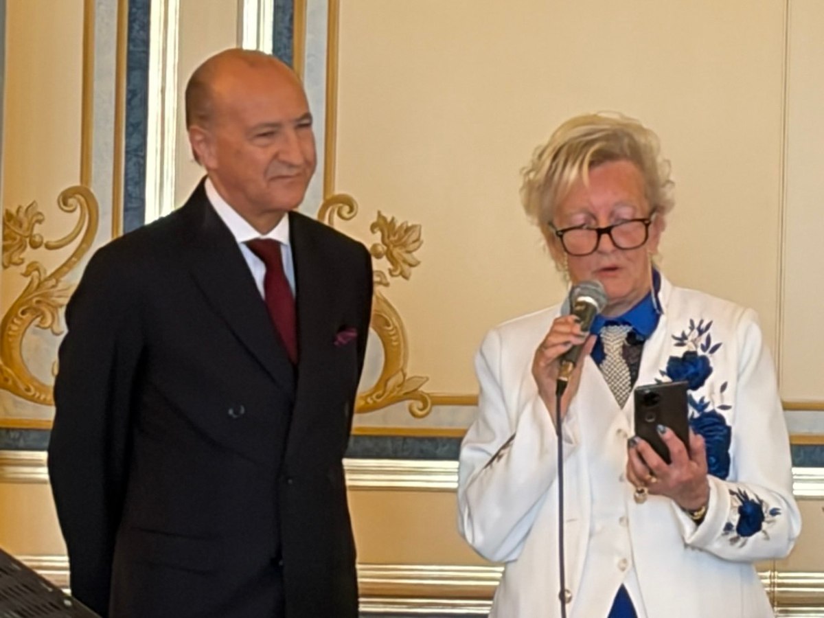 🌼 Evento Festa della Donna   🌼 Inno Eroi 🌼  Intervento di Maurizio&nbsp;Sarlo